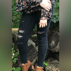 Old Navy Rockstar Mid Rise Distressed Hem Cropped - Size 10 Tall